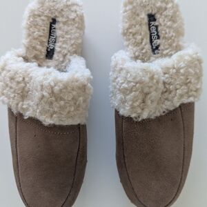 Kensie Women's Brown Slippers with Cream Plush Lining